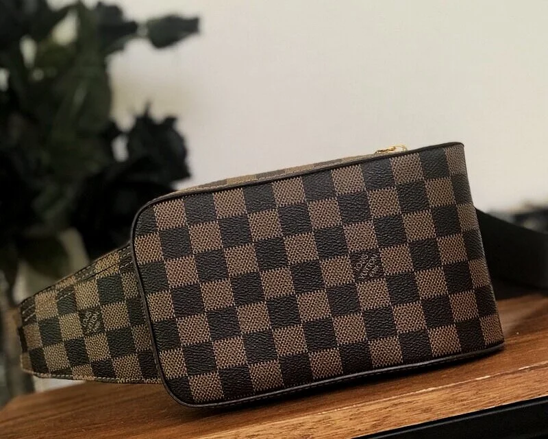LV GÉRONIMOS BAG