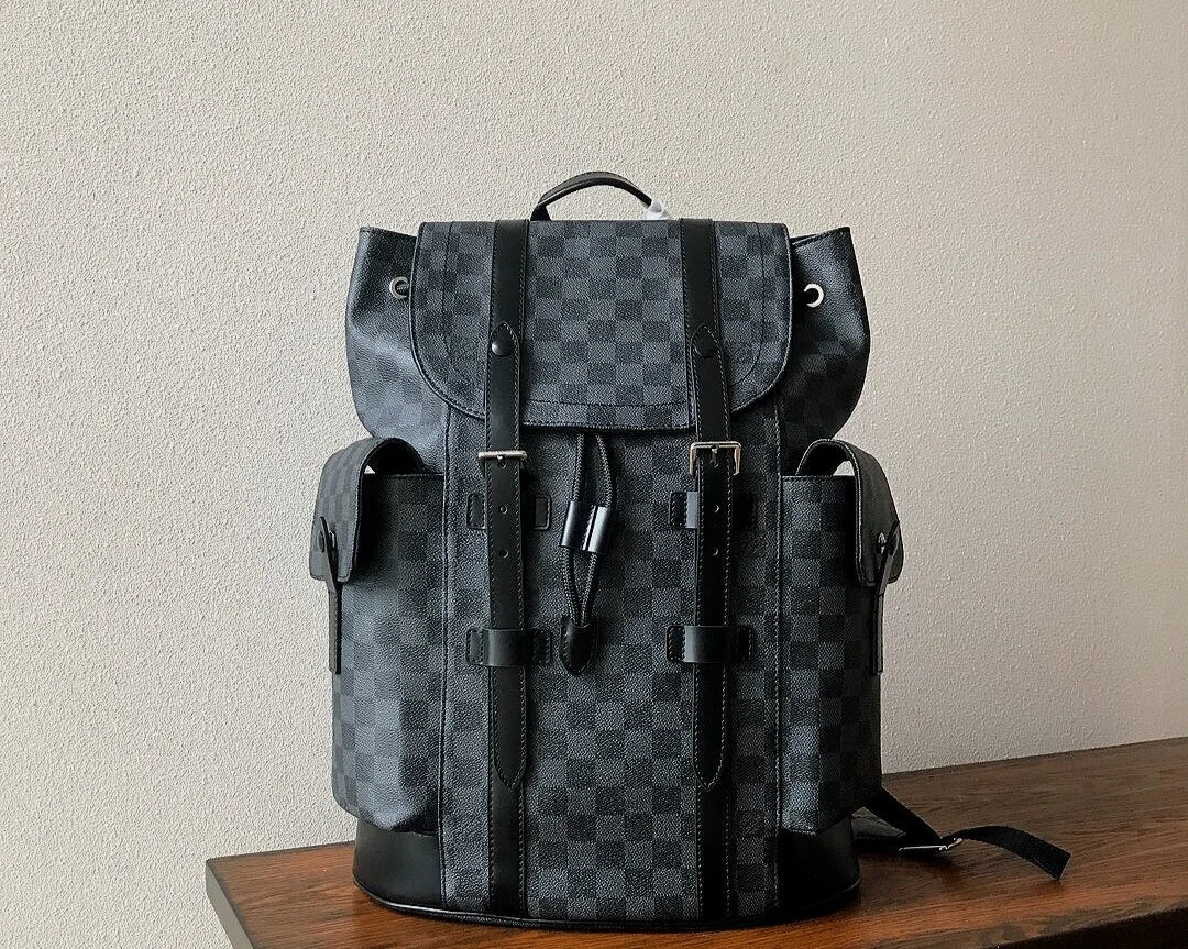 LV CHRISTOPHER