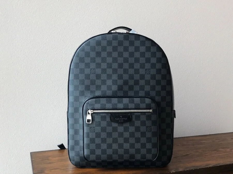 LV MACASSAR
