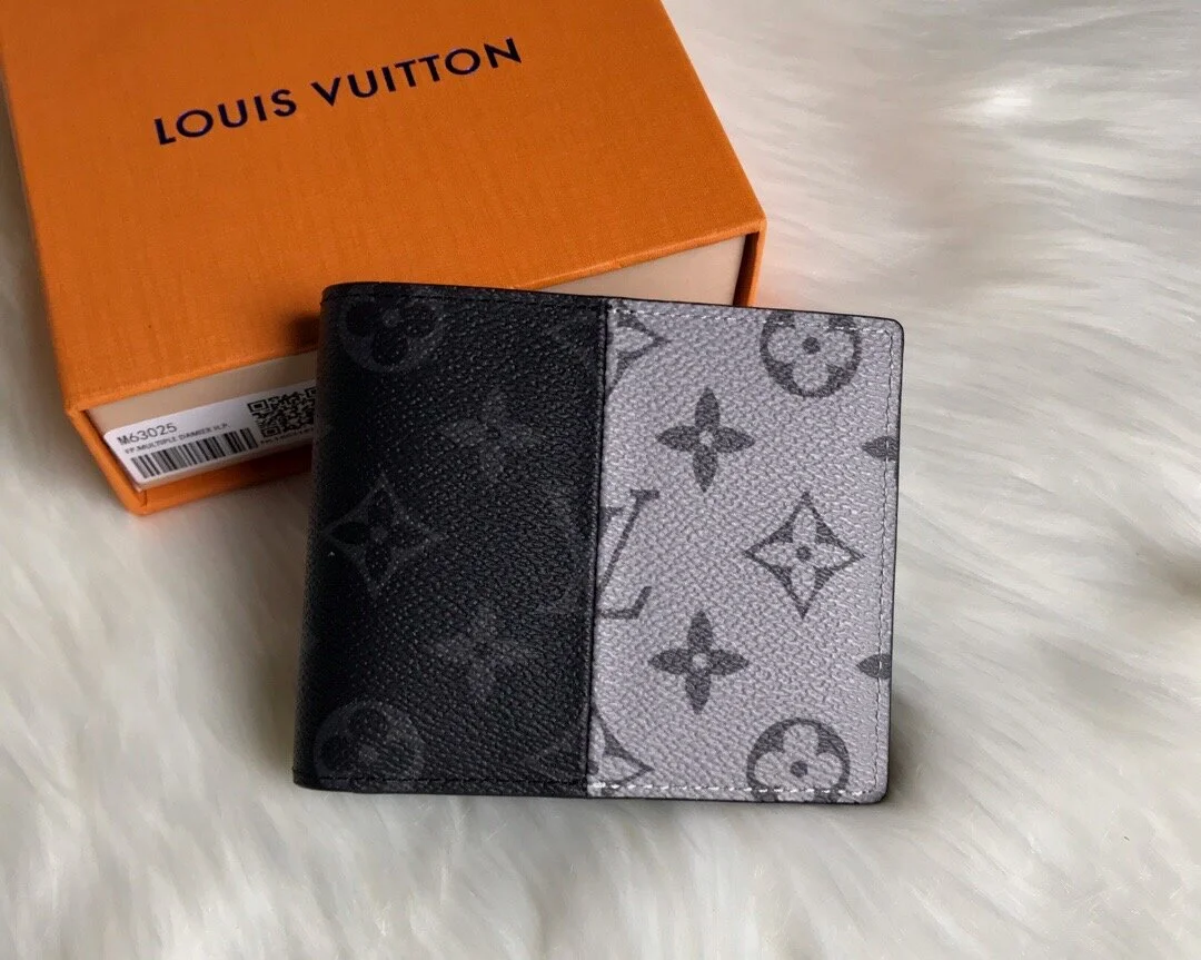LV WALLET