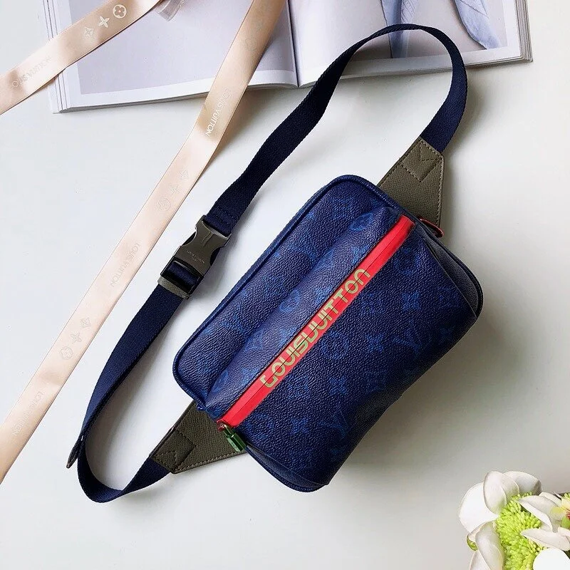 LV MESSENGER BAG