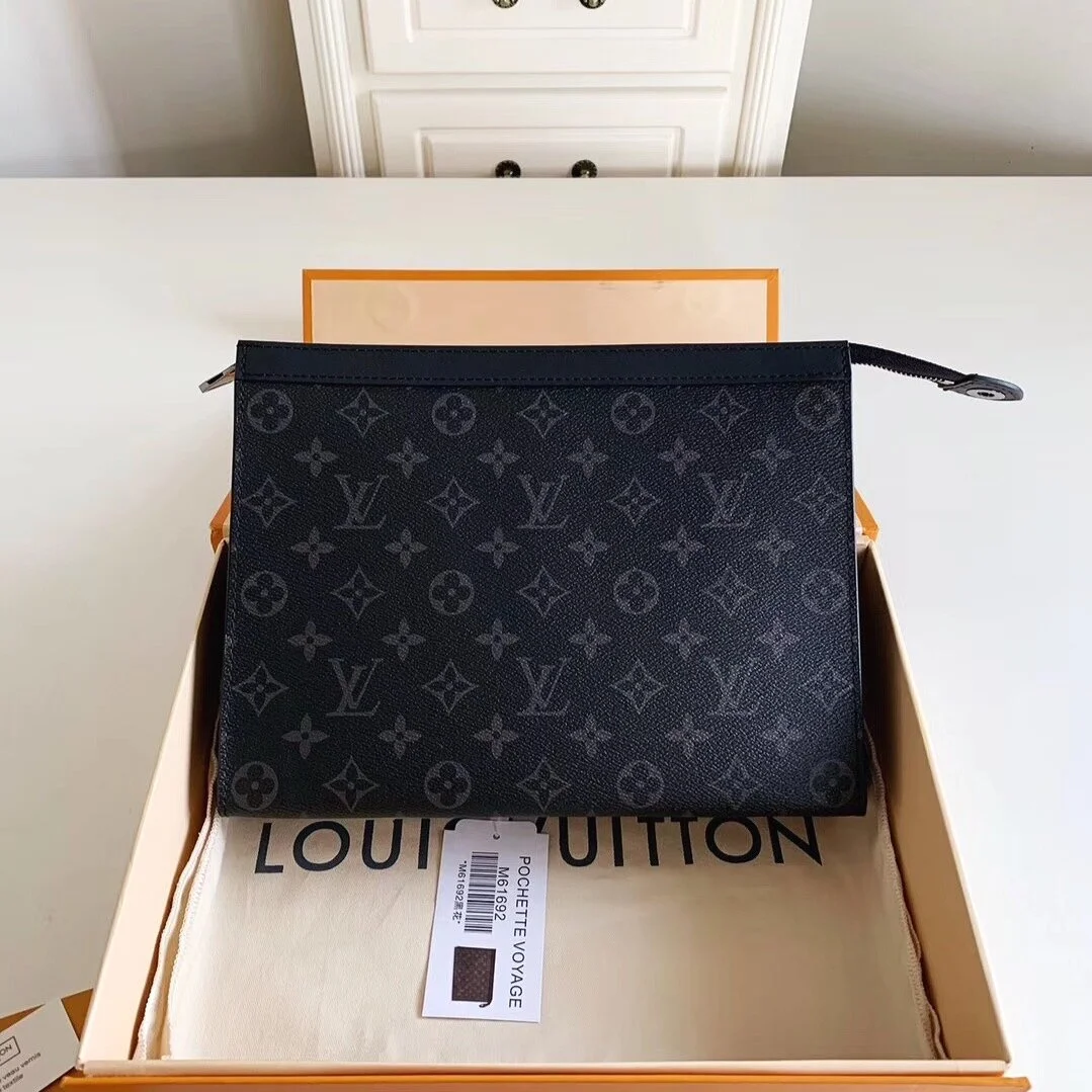 LV POCHETTE VOYAGE