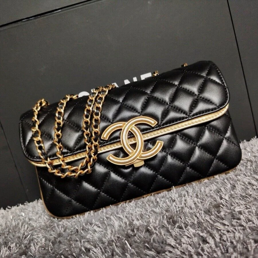 CC FLAP BAG