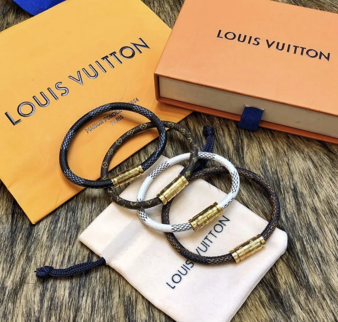 LV BRACELET