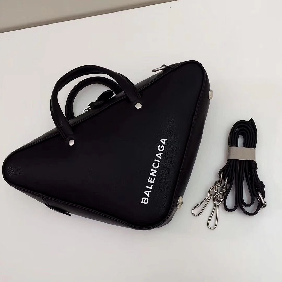 BALENC TRIANGLE DUFFLE