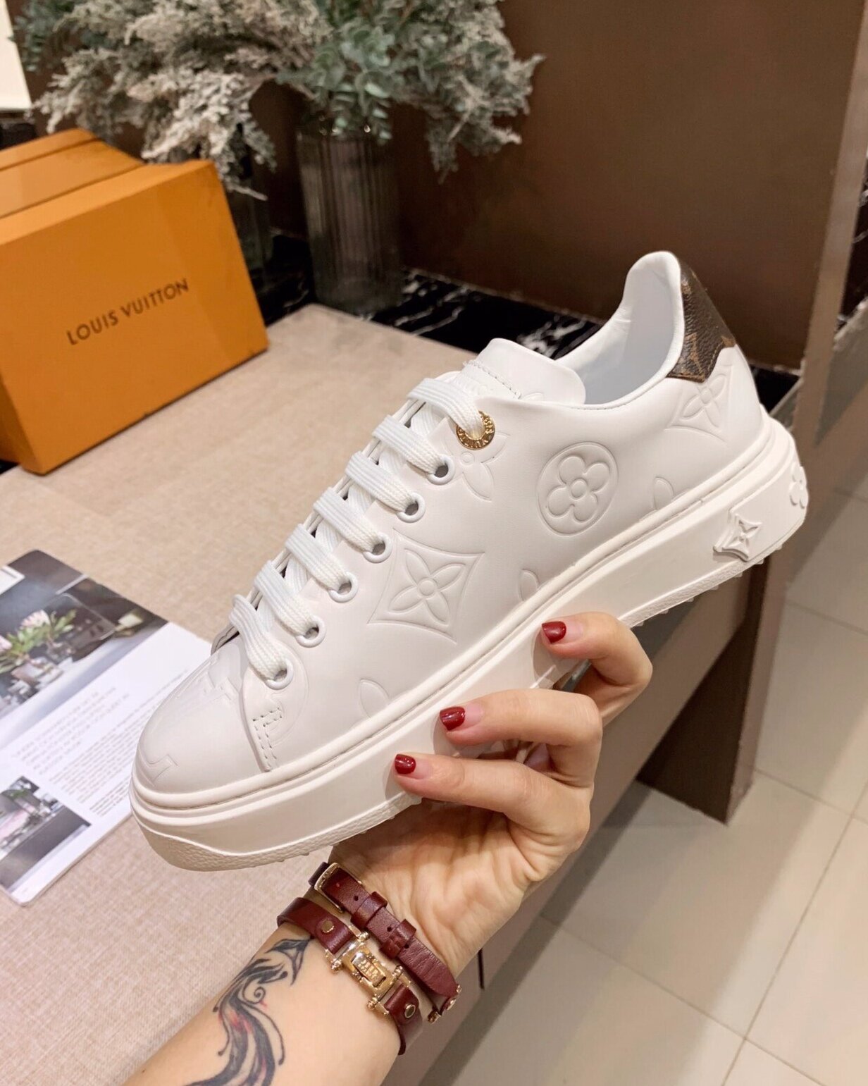 Louis Vuitton 1AAOSK Time Out Sneaker