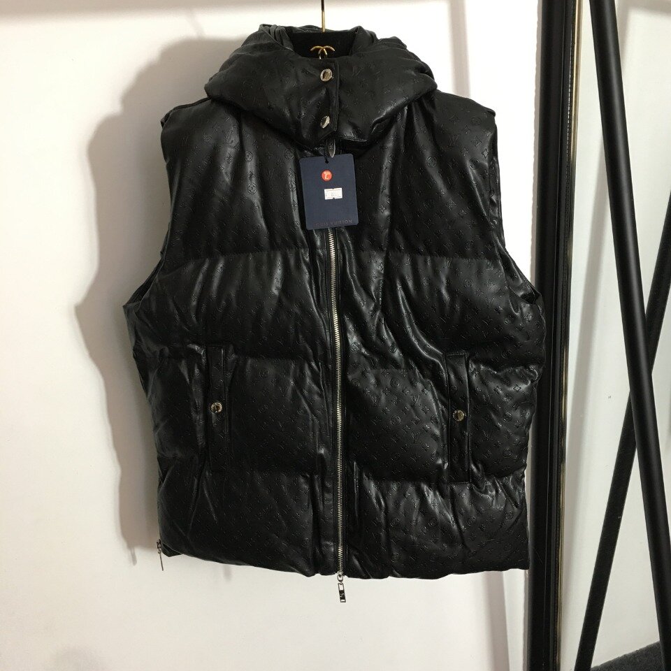 LV VEST