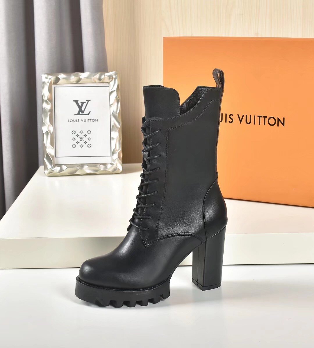 LV BOOTS