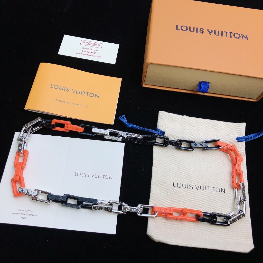 LV NECKLACE