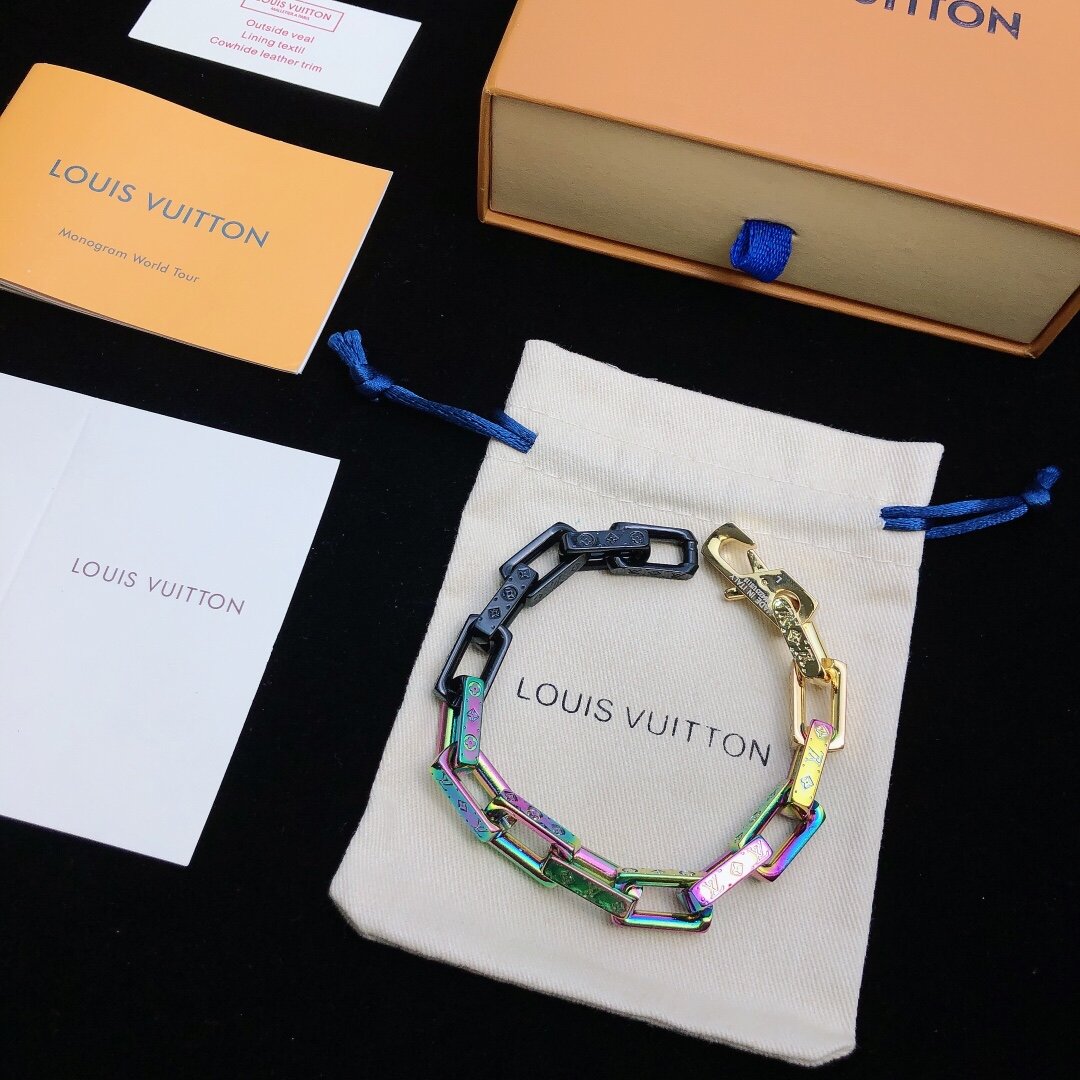 LV BRACELET