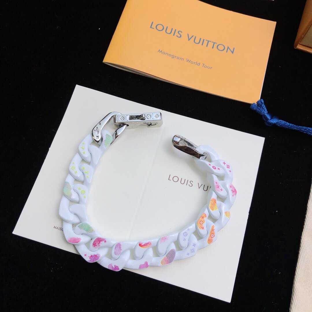 LV BRACELET