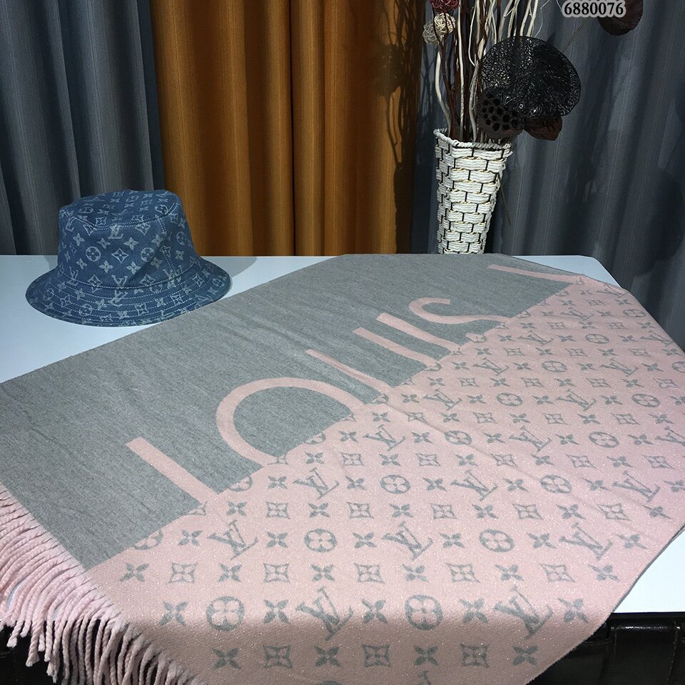 LV SCARF