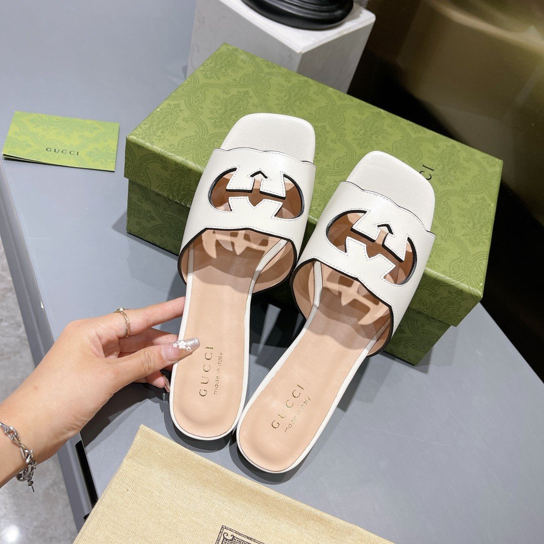 GG CUT-OUT SANDAL