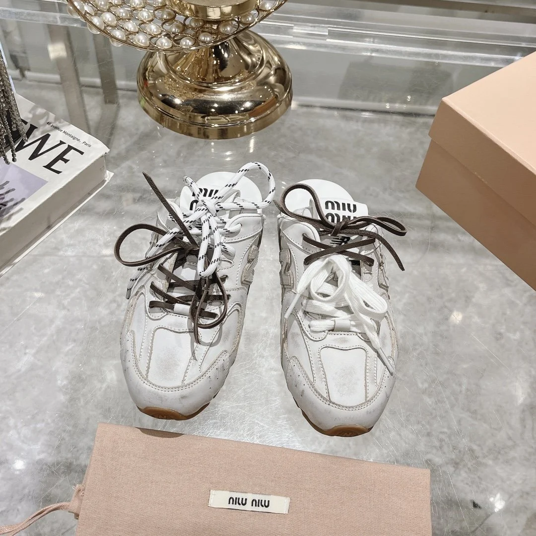 MIU SNEAKERS