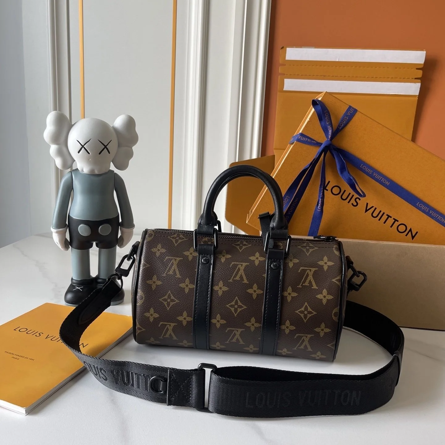 LV BAG