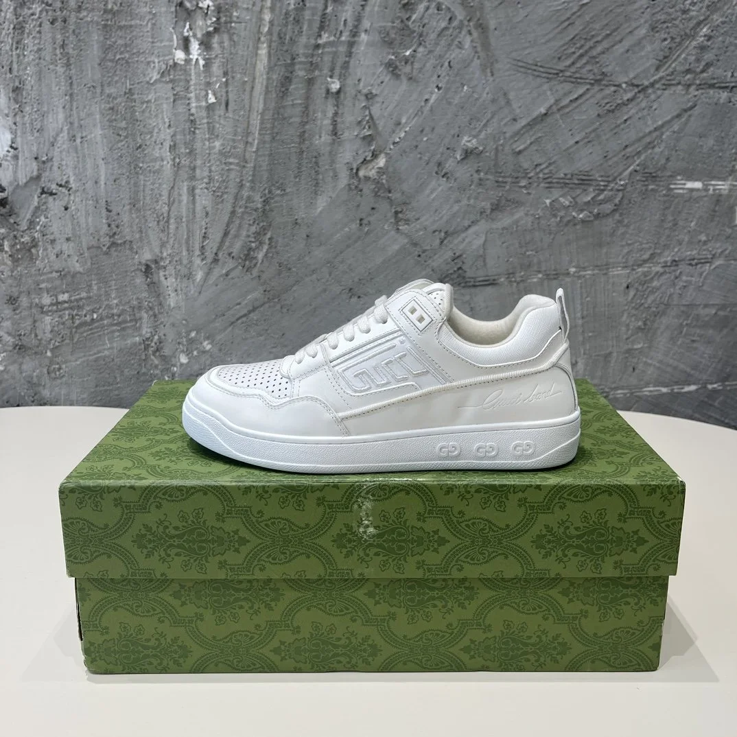 GG SNEAKER