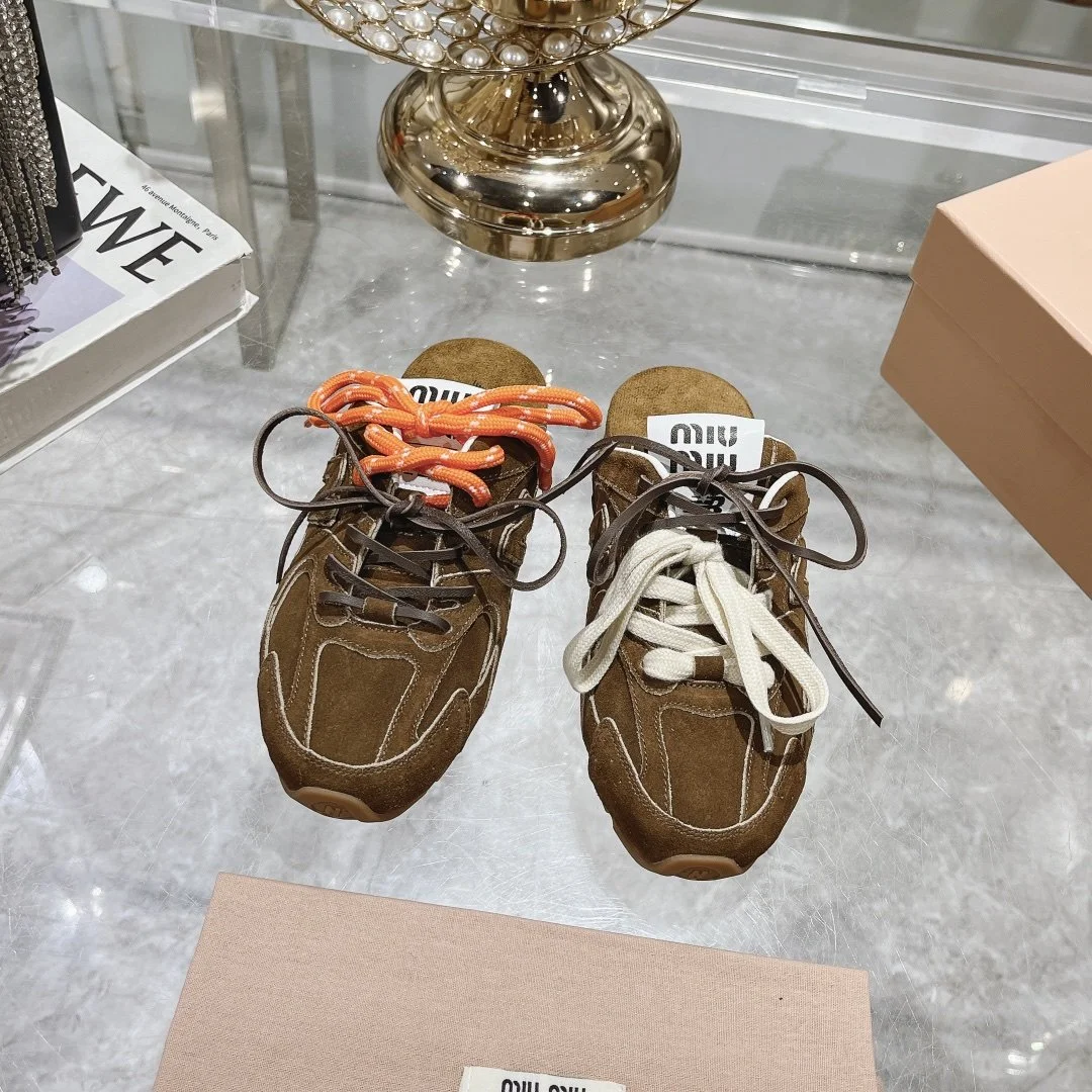 MIU SNEAKERS