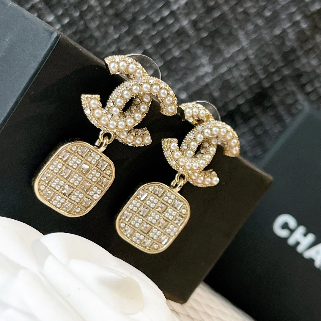 CC EARRINGS
