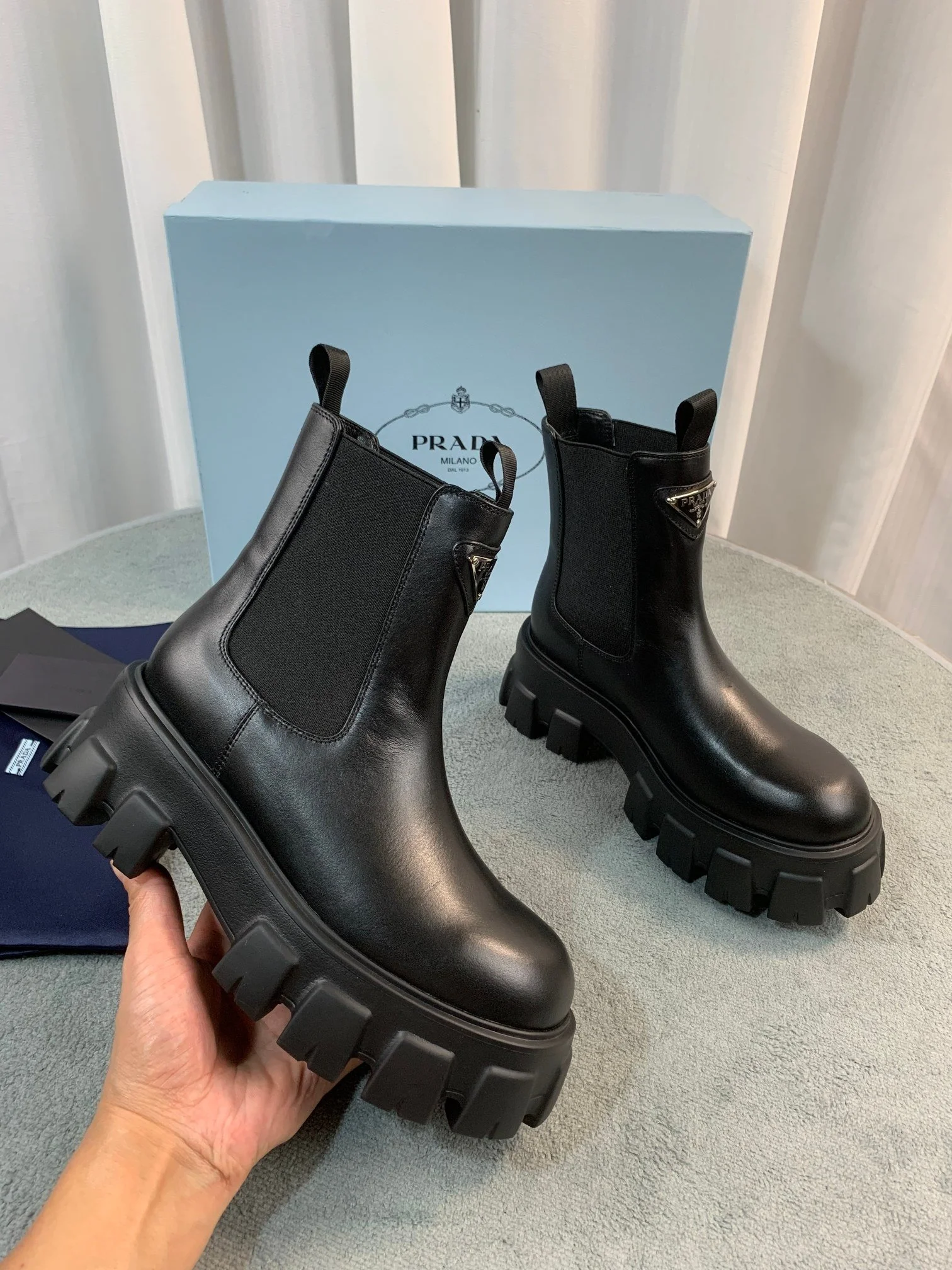 PRAD* BOOTS