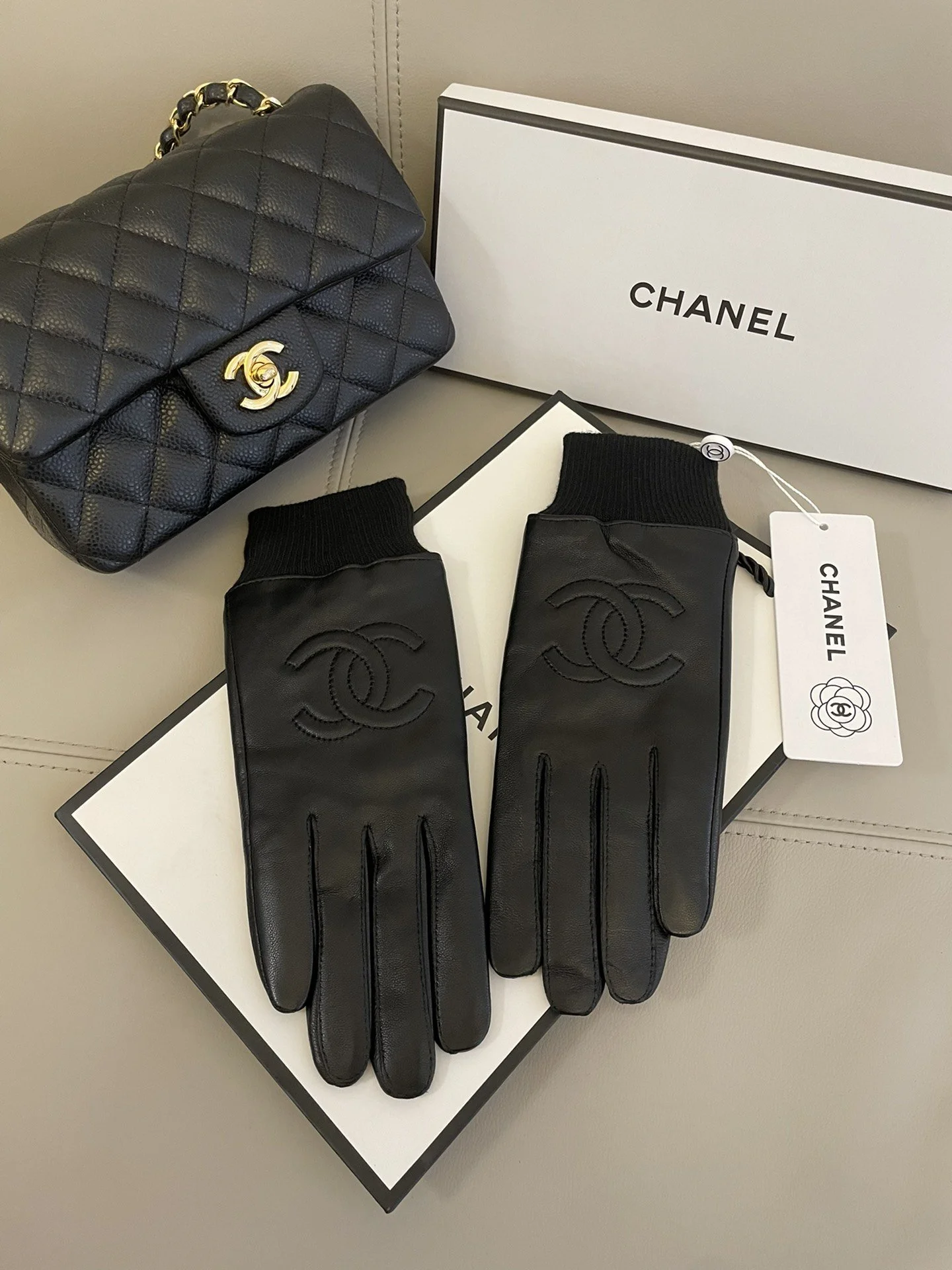 CC GLOVES
