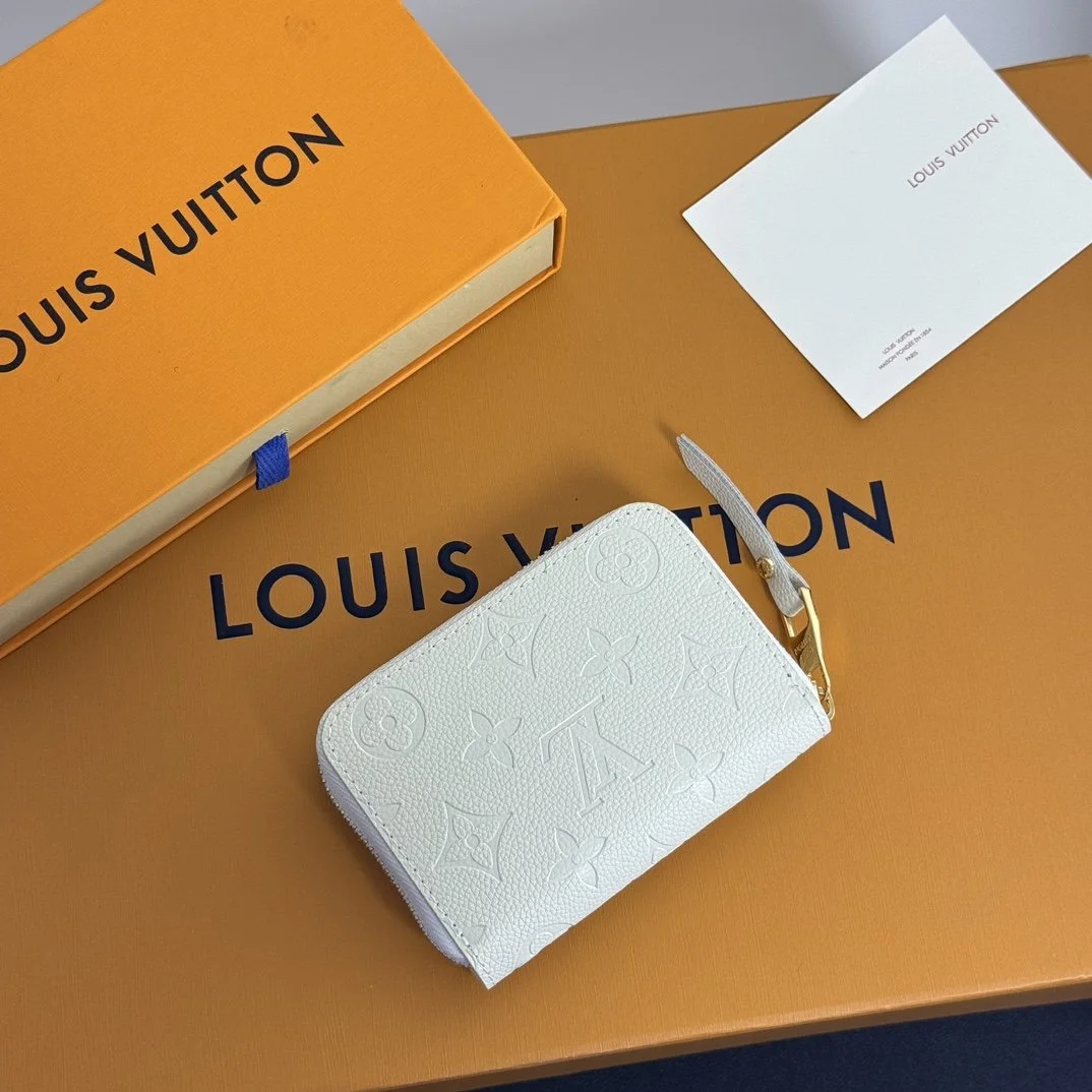 LV WALLET
