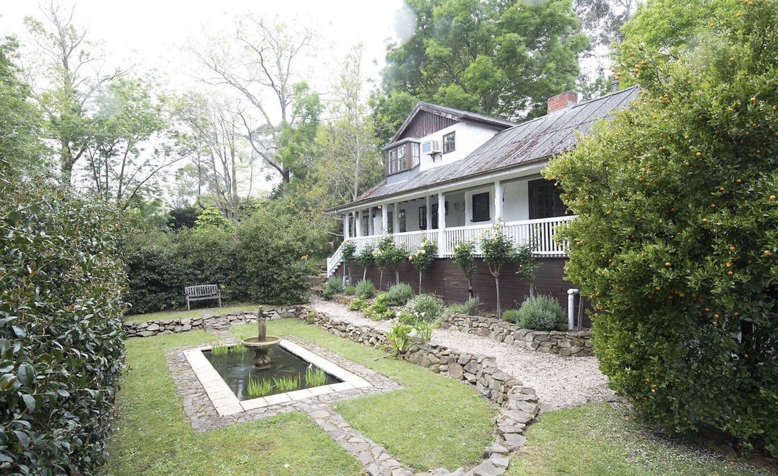EP+Mooroolbark+-+Side+view+with+pond.jpeg