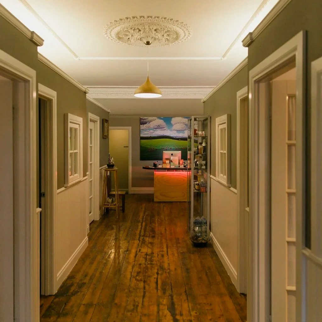 Hallway-2017.jpg