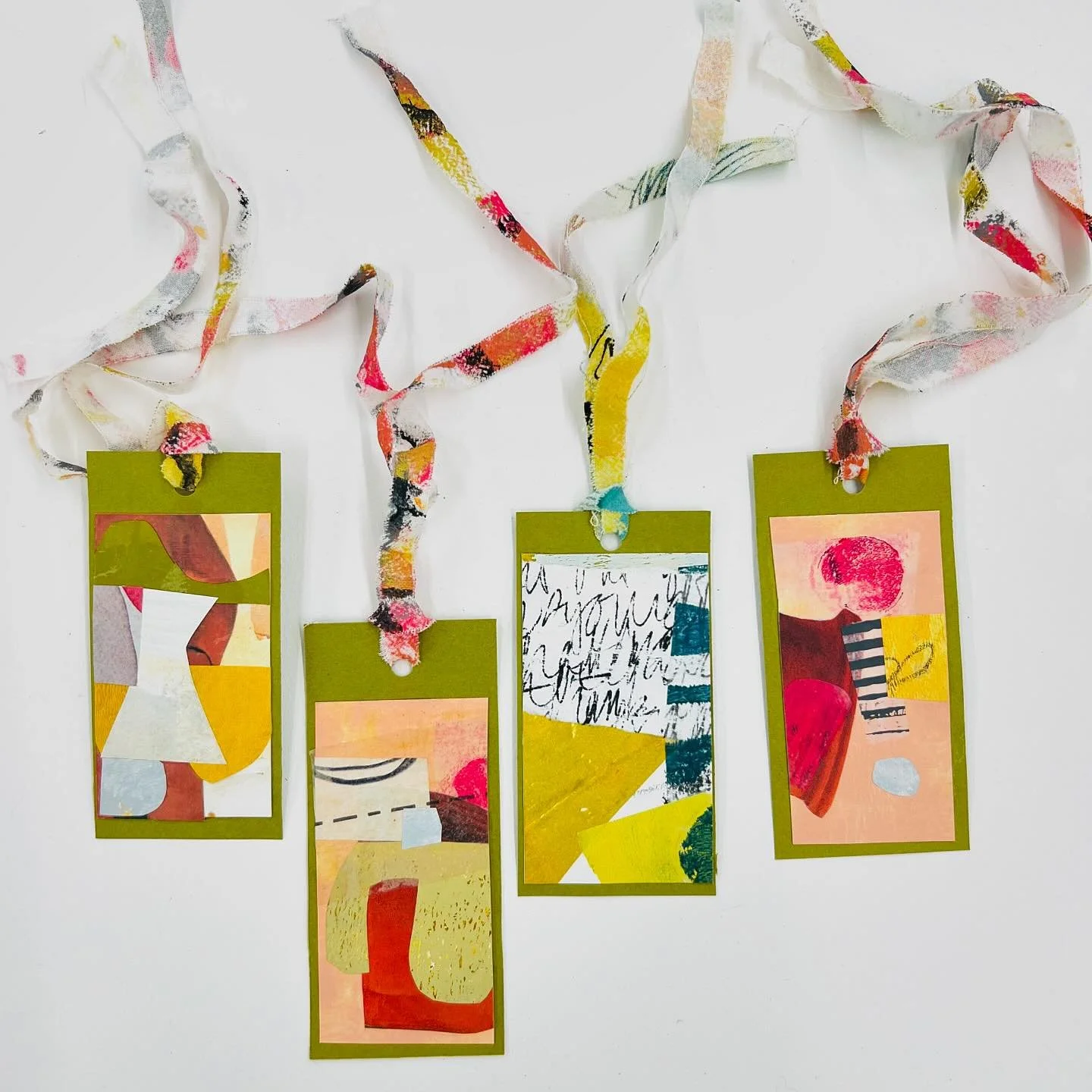 More tiny art! This time I made collage tags and attached ribbon that I made in @fodder.school. The ribbon was made from a lesson by the talented @yaytoonday. I love using things I have in the studio to inspire new projects. Creativity sometimes feel
