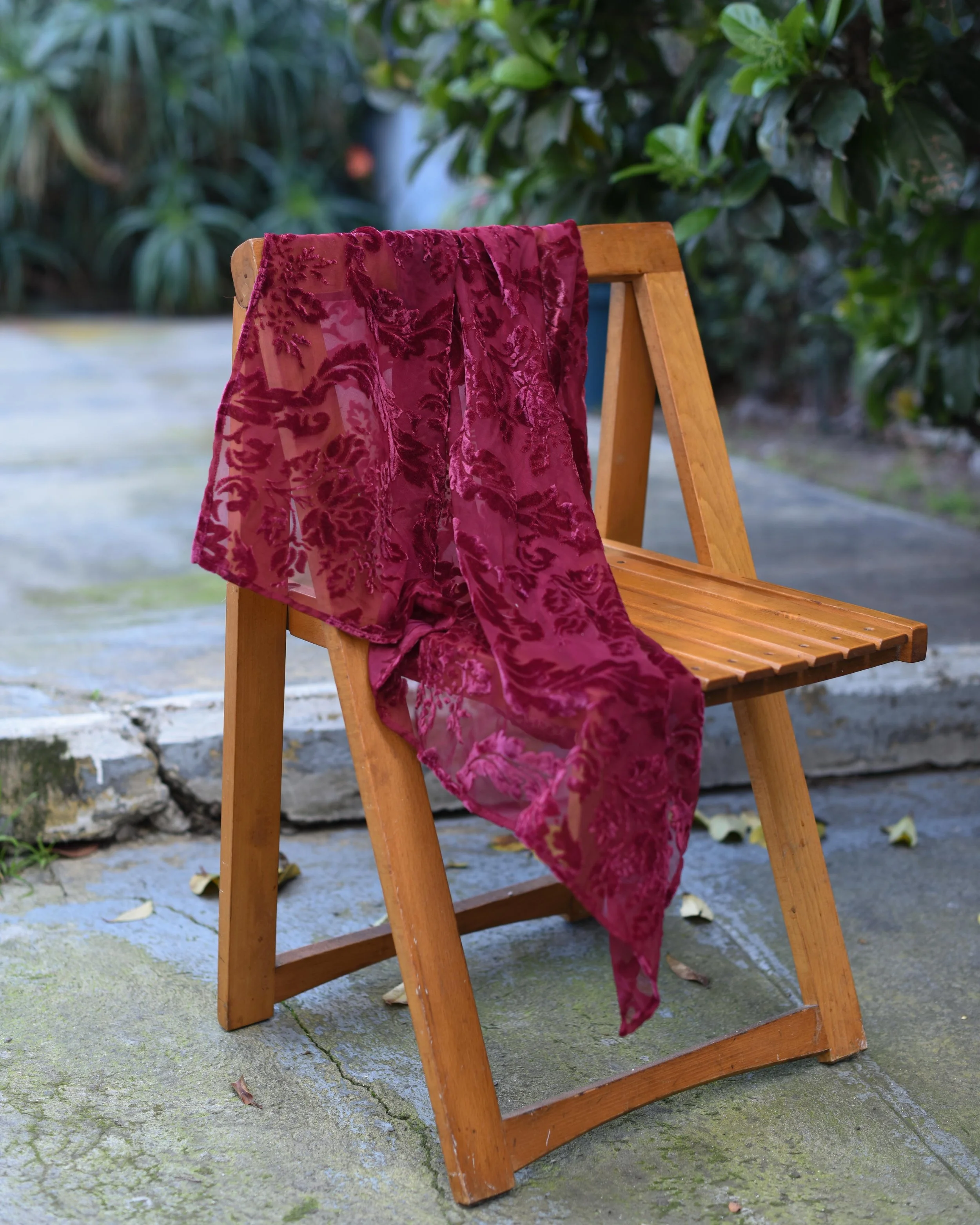 Vintage Burgundy Burnout Veil