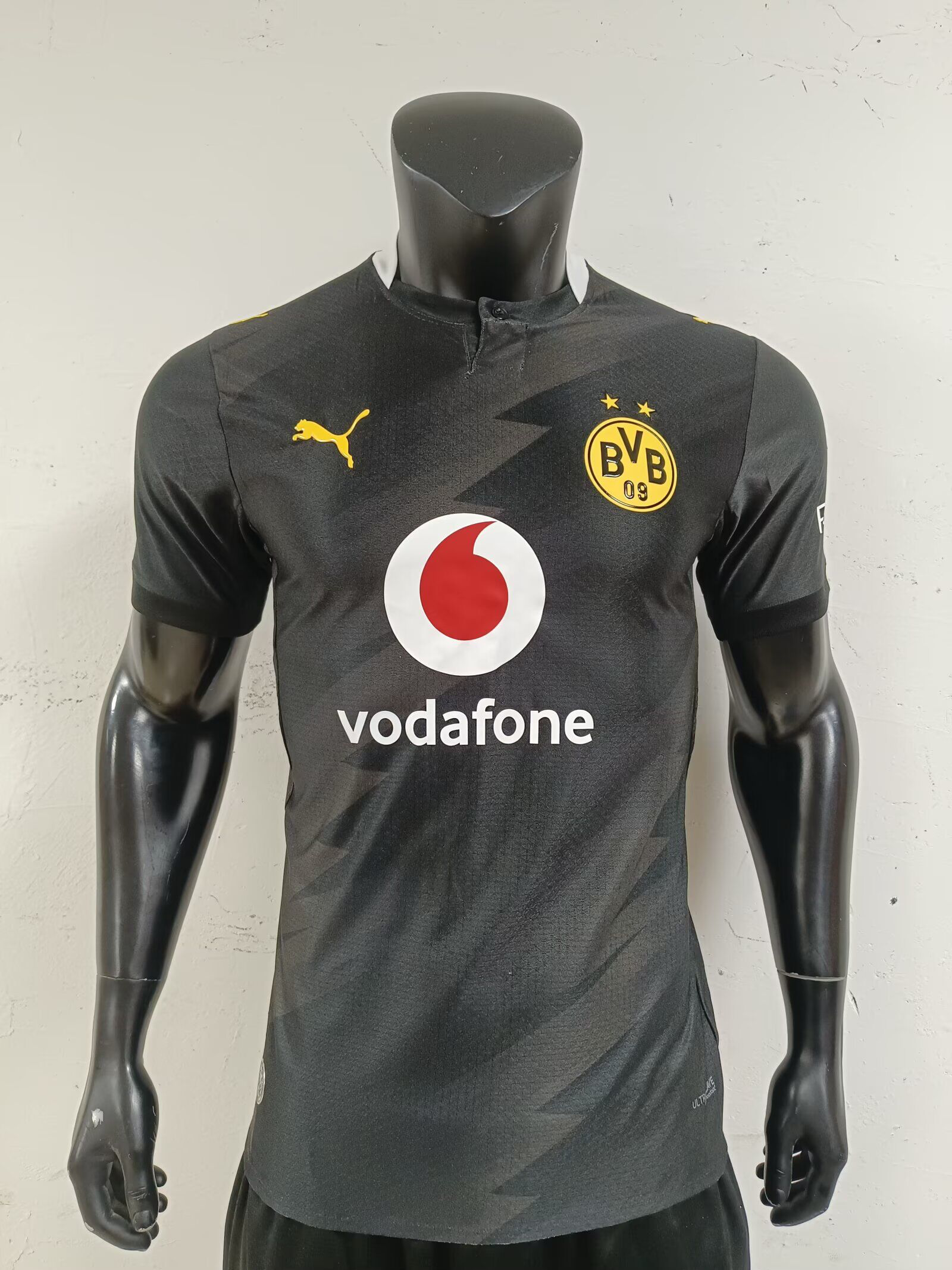 BVB Authentic Away Kit 26/27