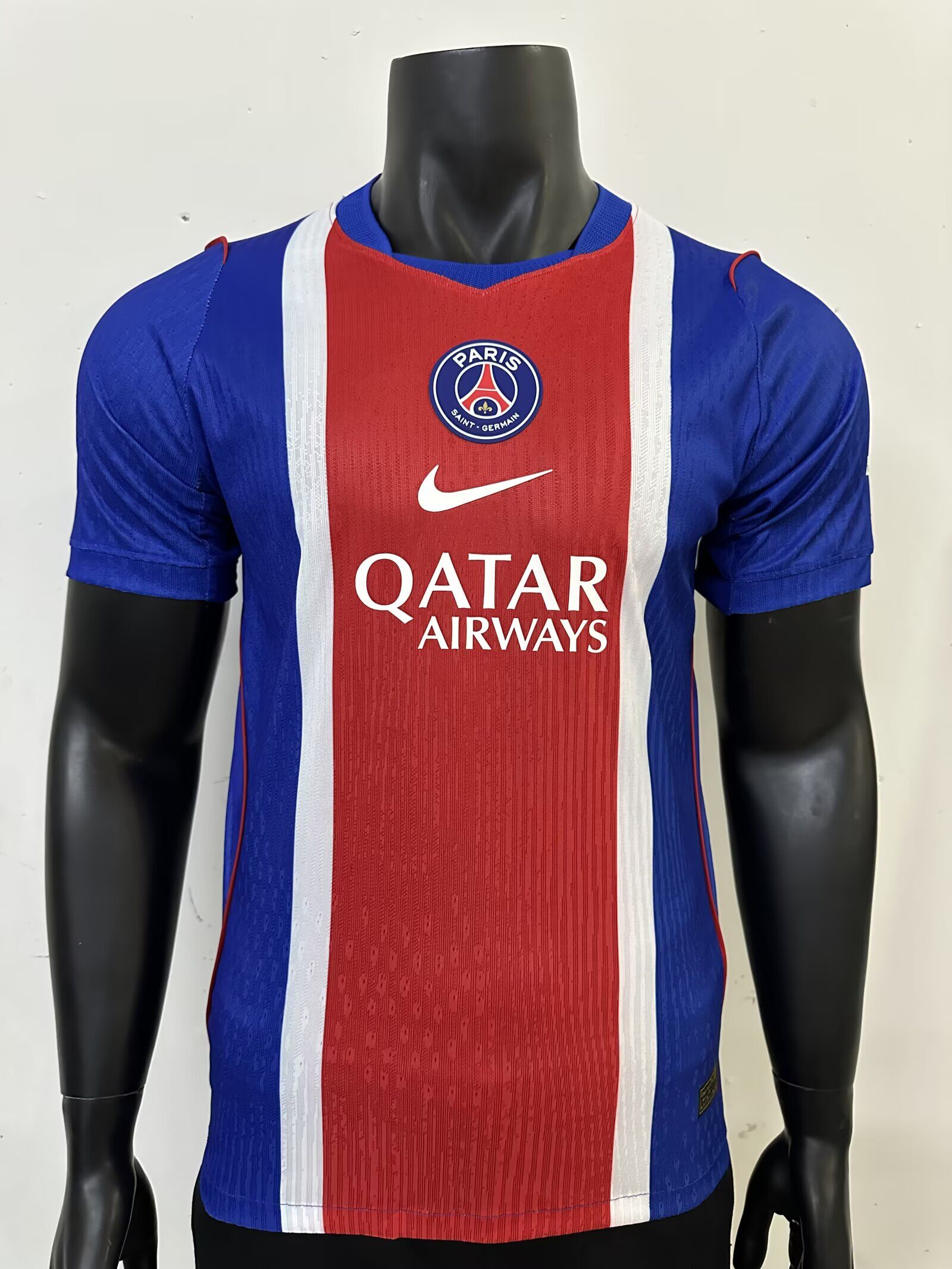 Parisiens Authentic Home Kit 26/27