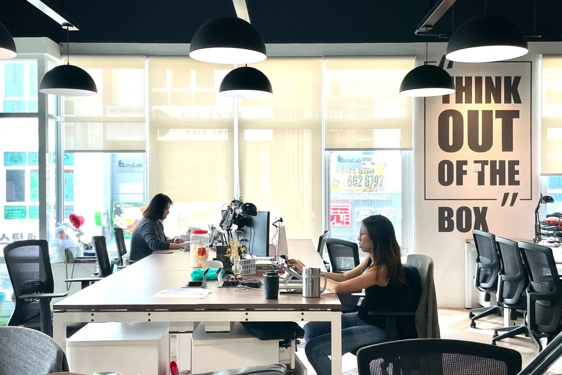 Coworking Space Dedicated Desk — Sandbox Space