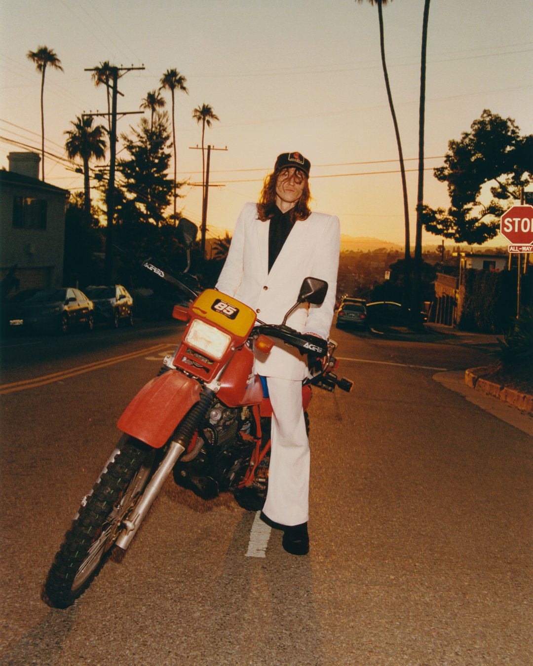 MkGee_4x5_0009_240729_Dazed-MkGee_QDB_06.jpg