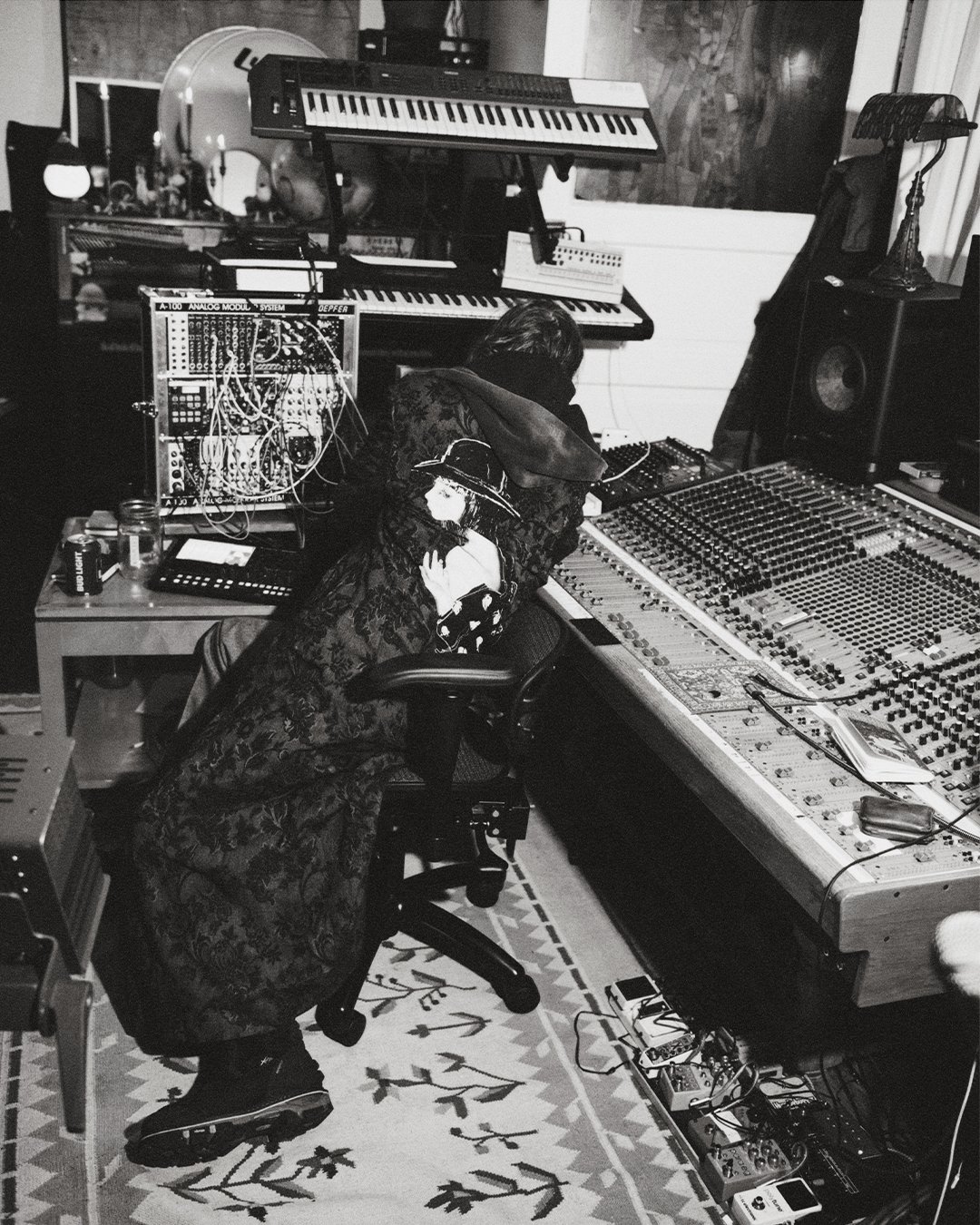 MkGee_4x5_0004_240729_Dazed-MkGee_QDB_LOOK8_012.jpg