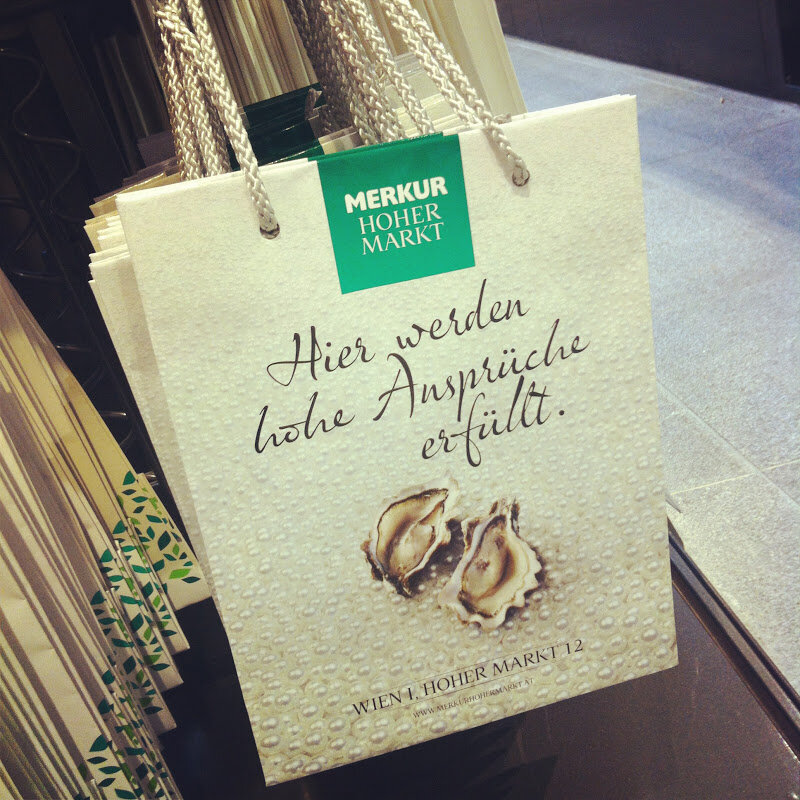 Komm schon Rosi, zum neuen Merkur am Hohen Markt