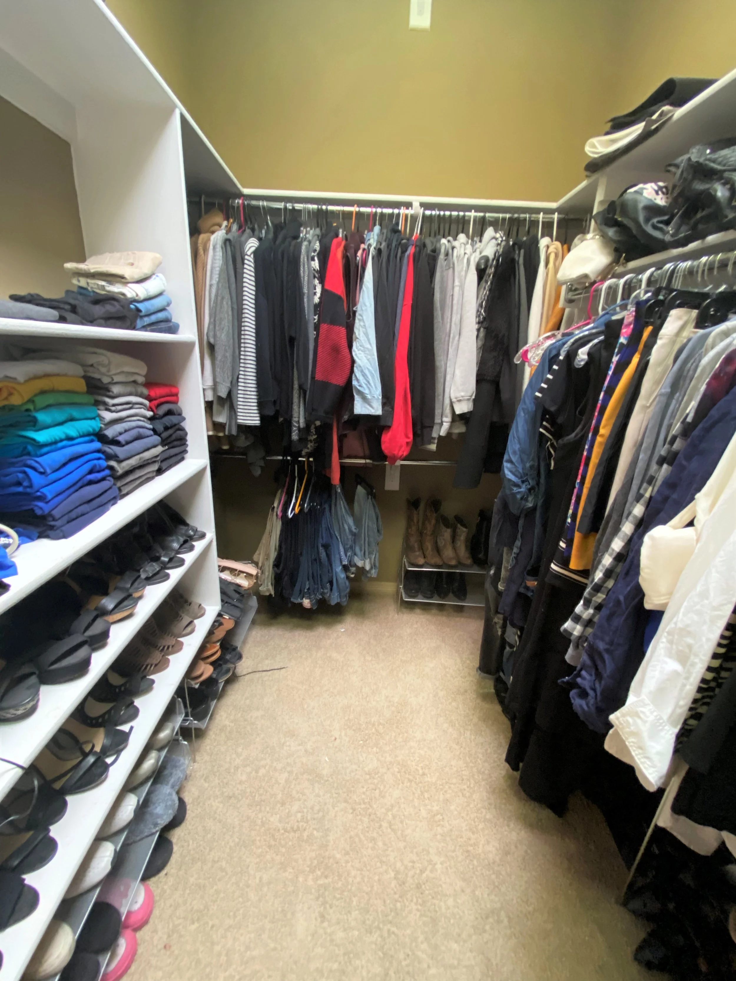 Walk-in Closet