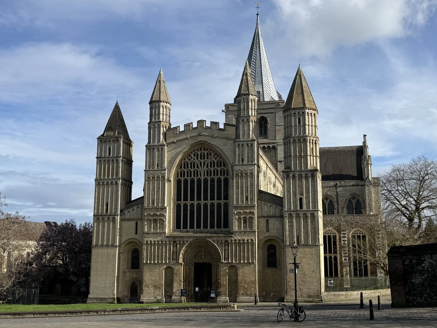 Rochester Cathedral.jpg