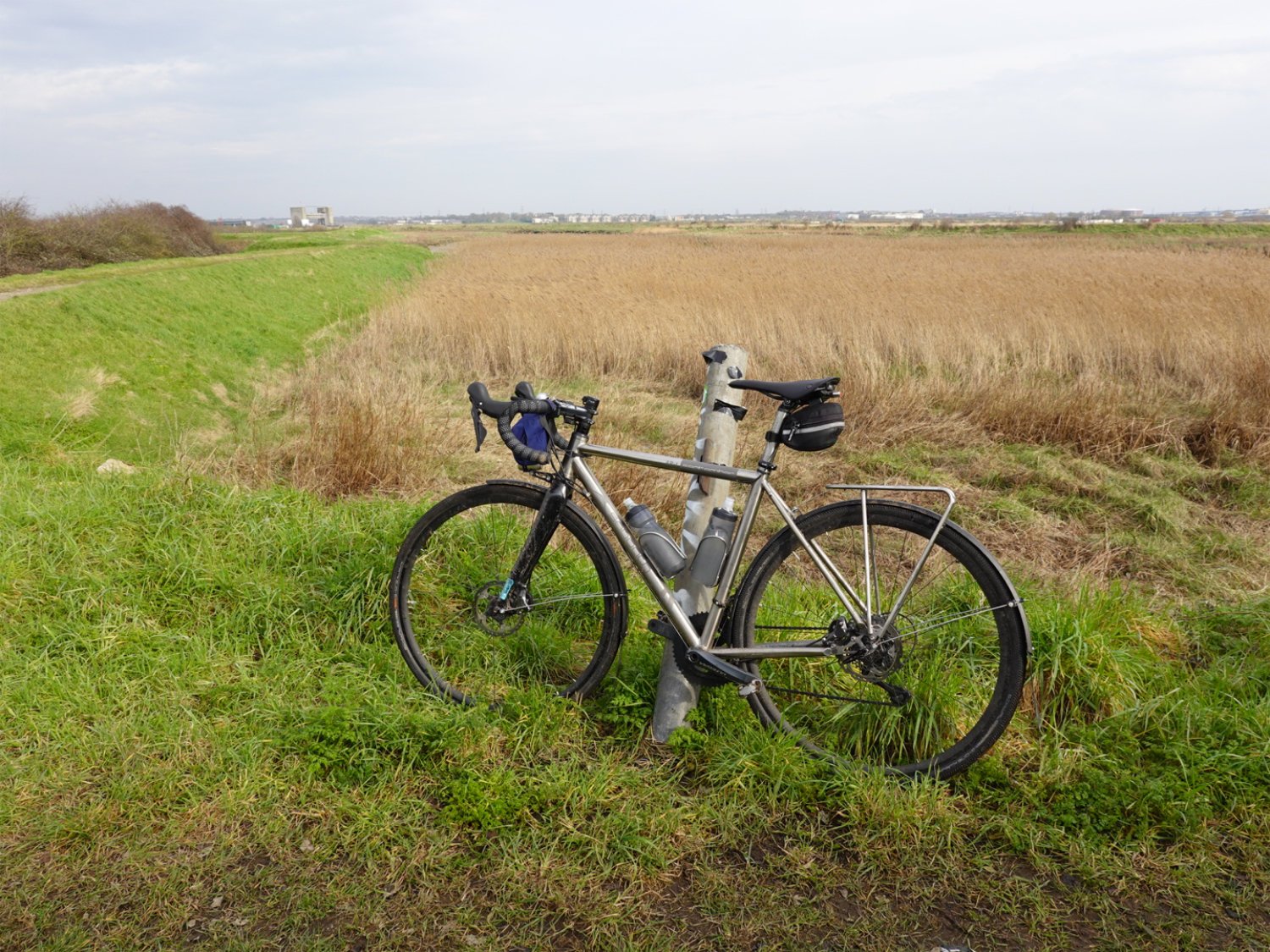 The river Cray and the Darent Barrier