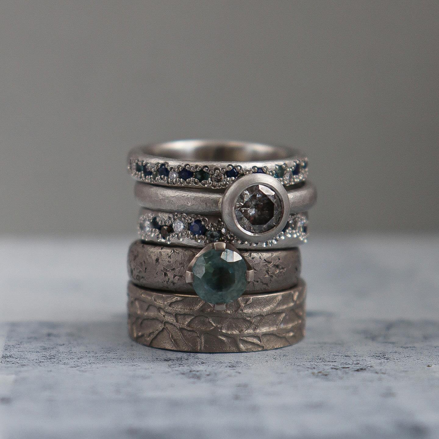 The colours of the sea. 🌊
It is always a pleasure to make a piece for a fellow creative. Susan asked me to make her a platinum pave gemstone ring incorporating greys and blues, the colours of the sea. It fits into this wee textural, gemstone ring st