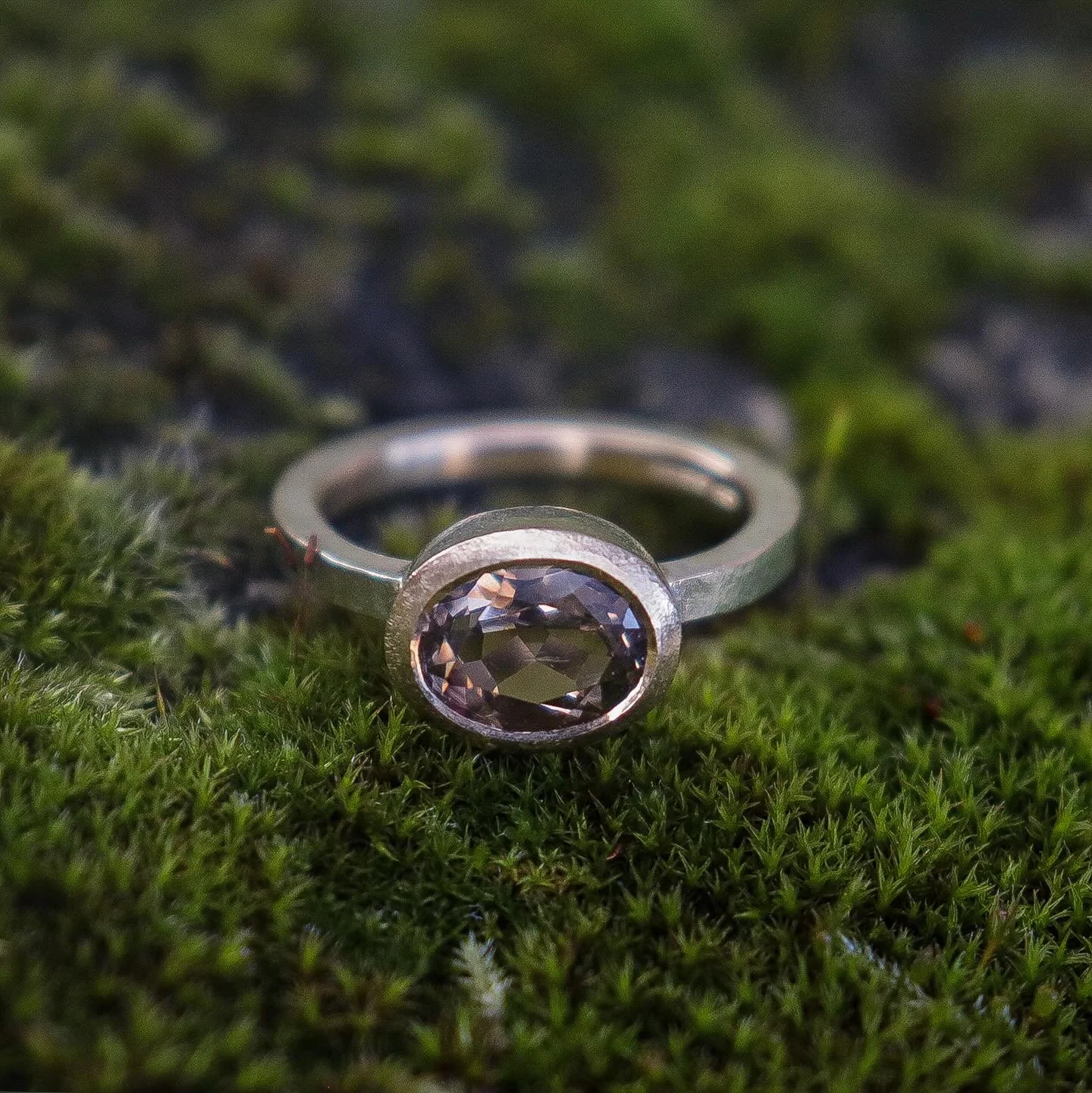 Scottish Cairngorm Quartz Rings
I&rsquo;ve really enjoyed working with these gemstones recently.  Warm tones, ranging in colour from champagne to a deeper smoky colour.  Clients have commissioned me to make them as engagement, eternity and wedding r