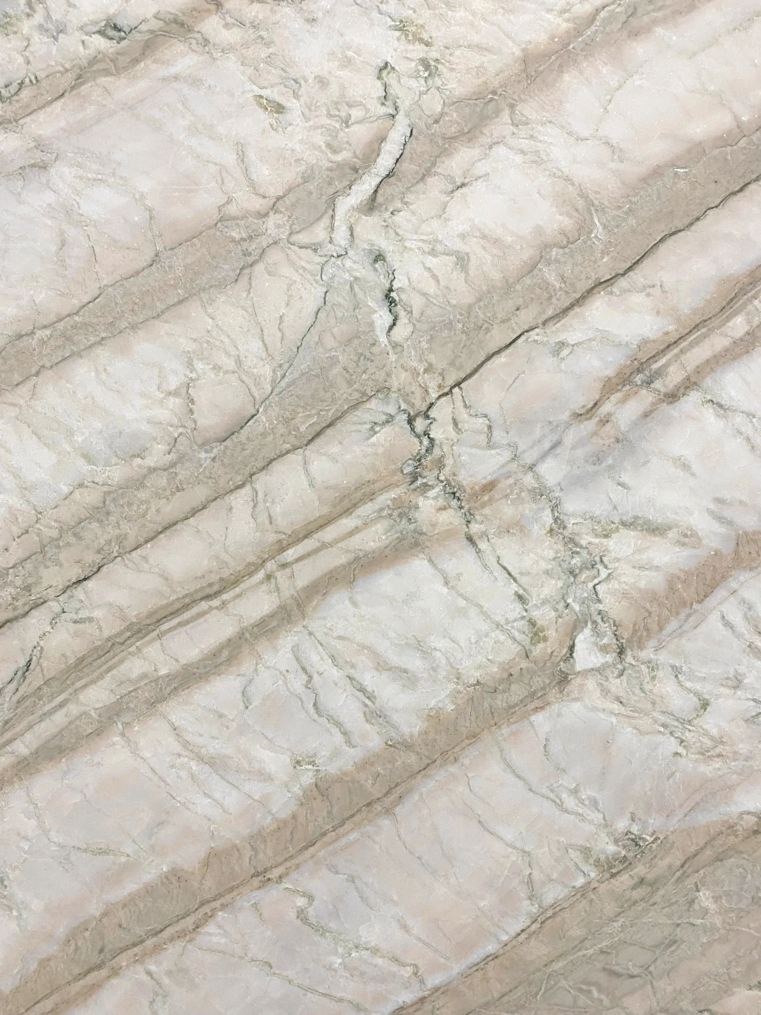 CORTECCIA: Primary Color(s): Tan, Ivory | Available Finishes: Leathered | Variations: Medium