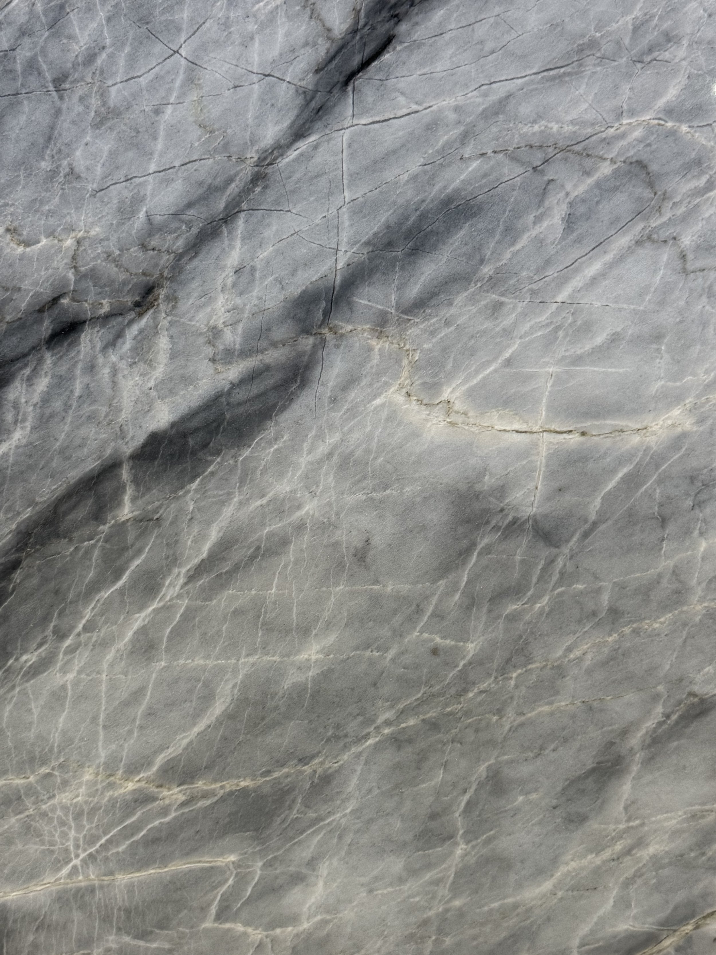 BALI BLUE: Primary Color(s): Blue | Available Finishes: Polished | Variations: Medium