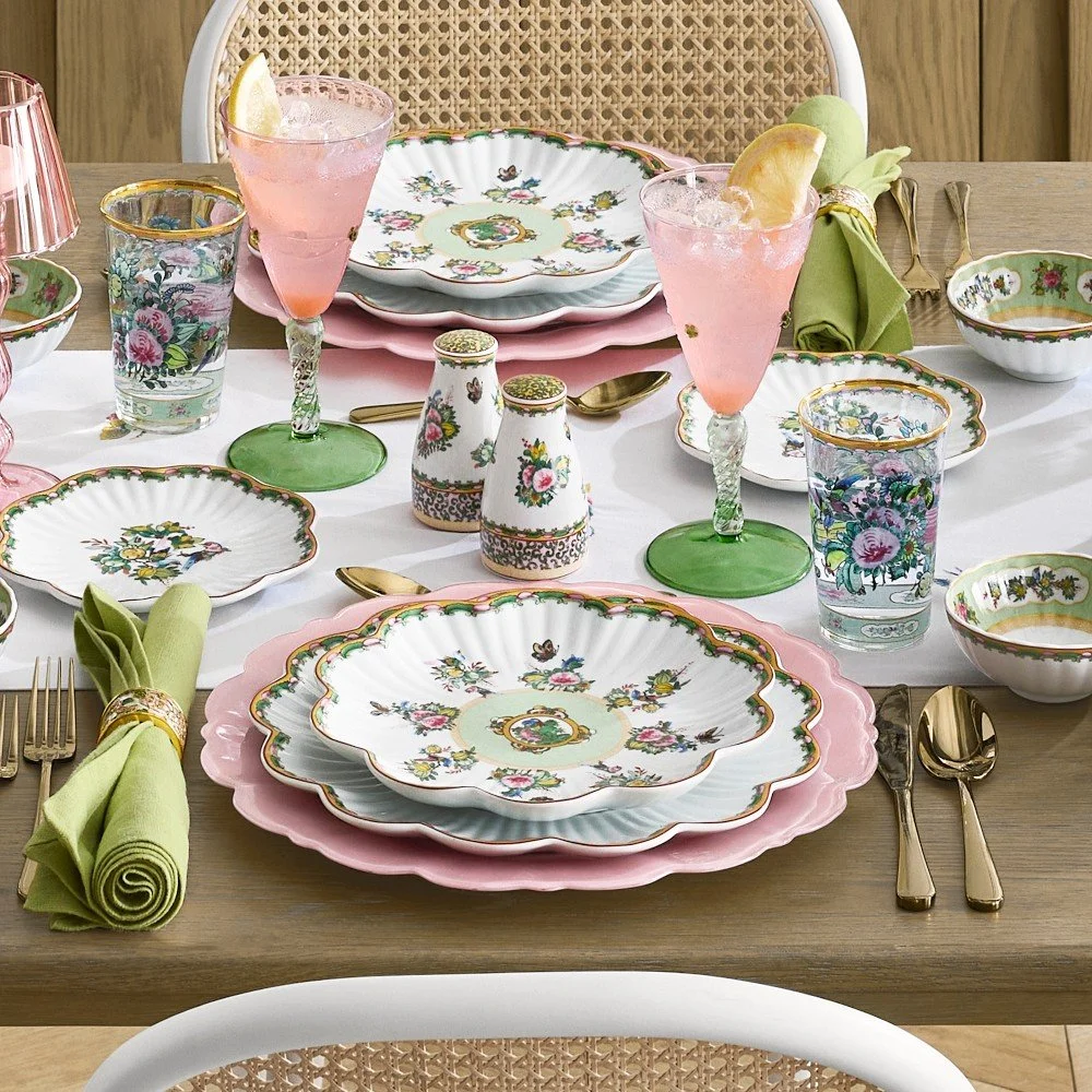 Famille Rose Scalloped Appetizer Plate