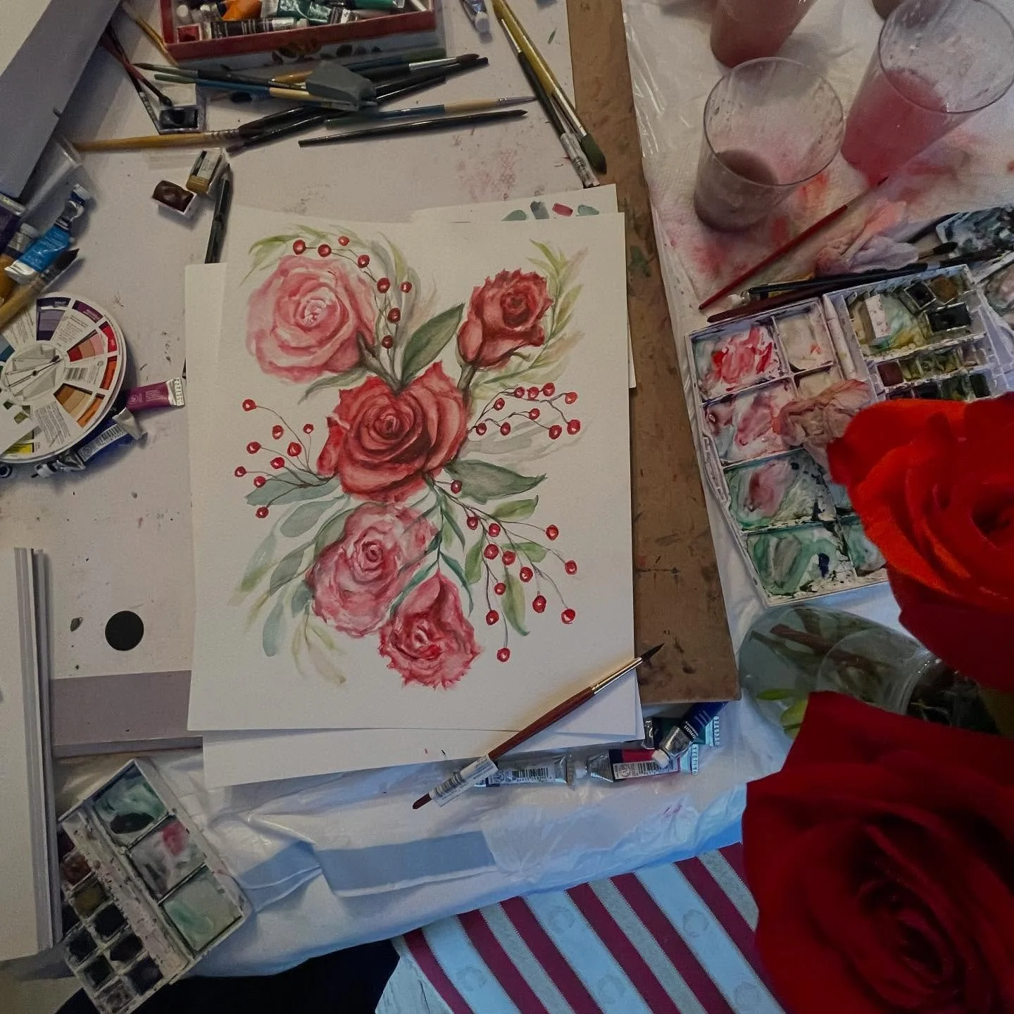 Today&rsquo;s Holiday Florals, still loving the rose berries and leaves combo. I never know what to expect, where the water will go, and where my painting will go. I have a rough idea should I sketch and be more realistic, or maybe it works from me, 