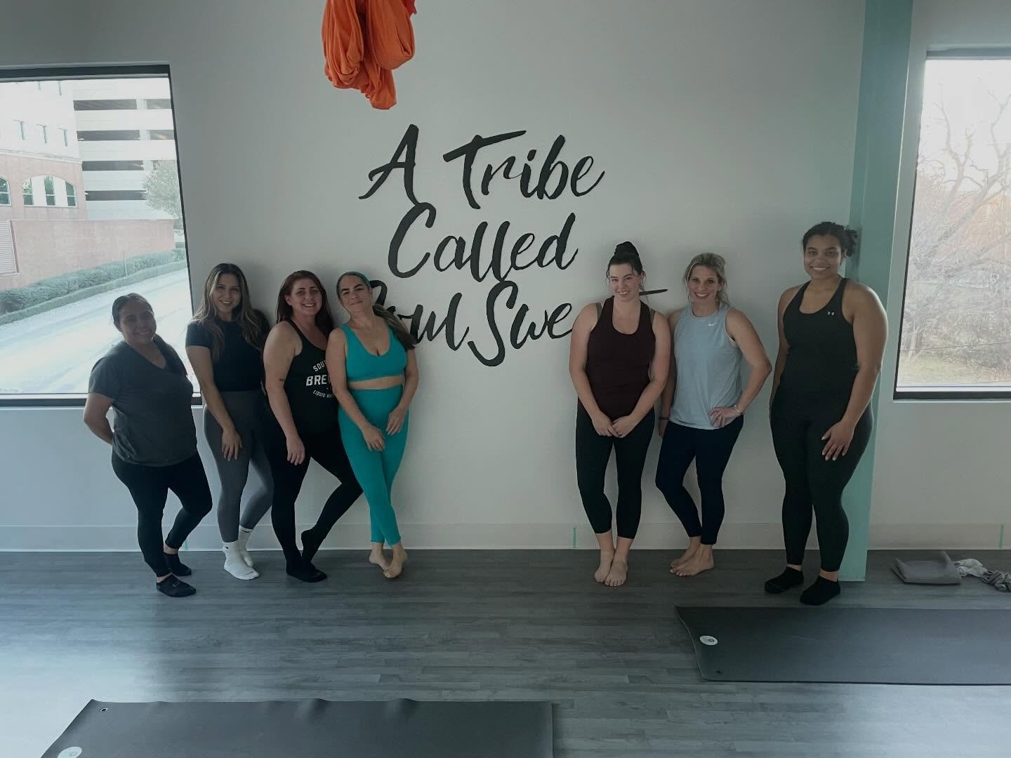 Our WiA committee at hot yoga this week 💪

#WomeninArchitecture #FortWorth #Yoga