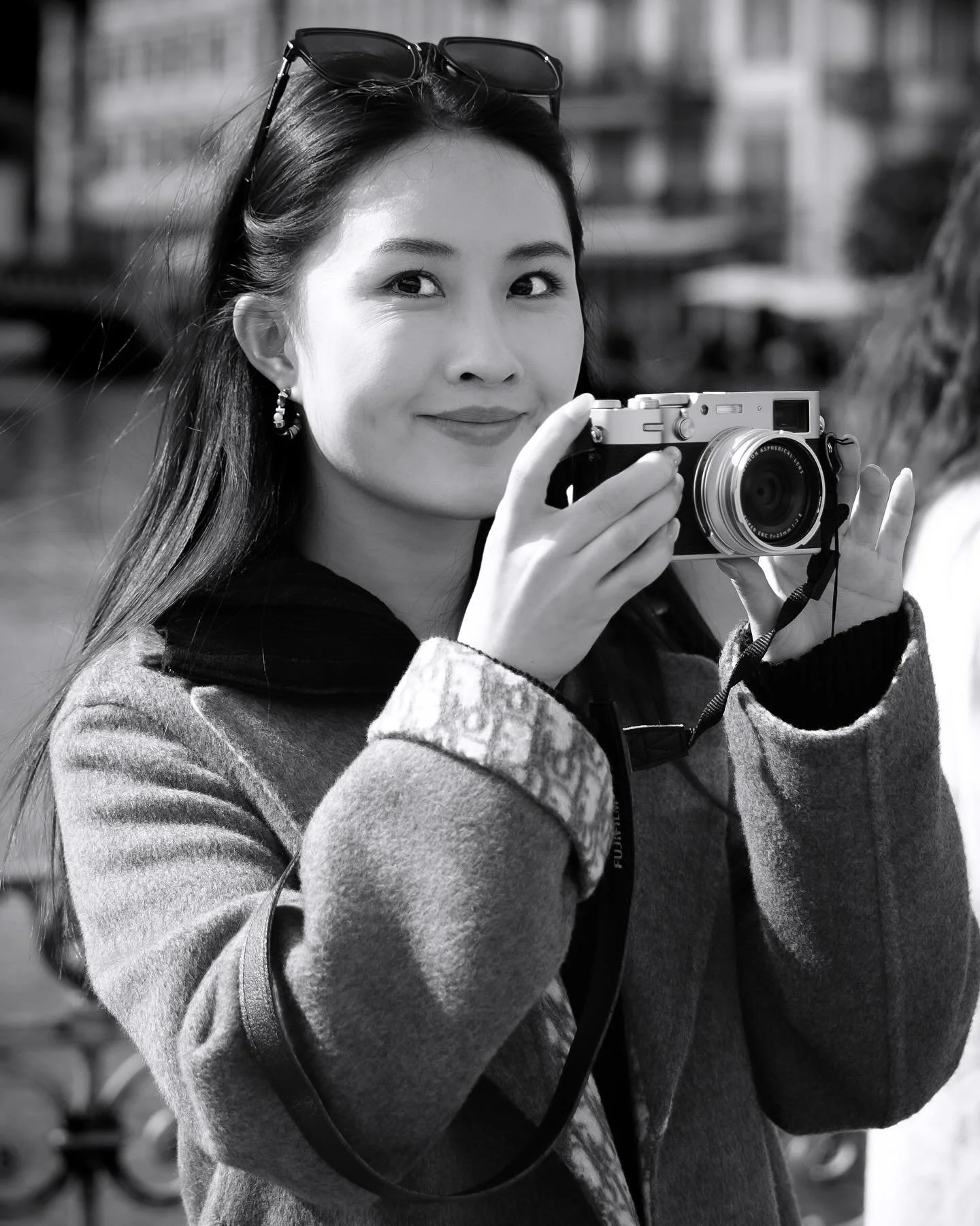 🆁🅴🅶🅰︎🆁🅳 🅳🅴 🅵🅴🅼🅼🅴

&laquo;&nbsp;Si ta photographie n&rsquo;est pas bonne, c&rsquo;est que tu n&rsquo;&eacute;tais pas assez pr&egrave;s&nbsp;&raquo;  Robert Capa

Lɪfᴇsᴛʏʟᴇ &bull; Rᴇᴘᴏʀᴛᴀɢᴇ &bull; Pᴏʀᴛʀᴀɪᴛ 

&copy;️Gil Wirth -Fuji x photo