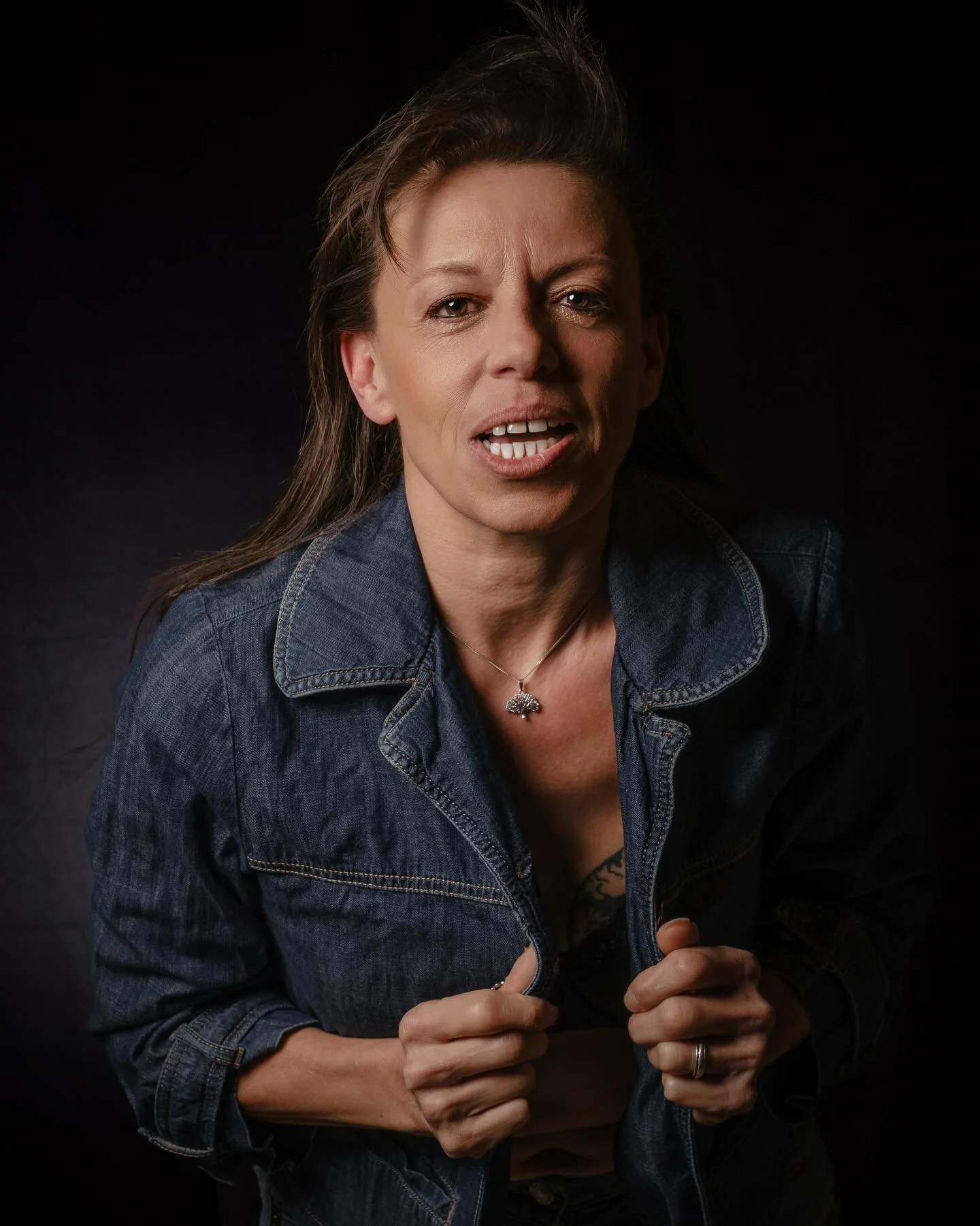 🅳🅰︎🅽🆂 🅻🅴🆂 🆈🅴🆄🆇 🅳🅴 🆂🅰︎🅽🅳🆈 ❤️

𝗣𝝝𝗥𝗧𝗥𝝠𝗜𝗧 &bull; 𝗪𝝝𝗠𝗘𝗡 &bull;𝗟𝗜𝗙𝗘𝗦𝗧𝗬𝗟𝗘 

En studio, pour une s&eacute;ance glamour avec Sandy

&copy;️Gil Wirth Fuji-x Photographer
  Fuji Xh-2 xf 16-55 f2.8 

&bull;
&bull;
&bull;
#