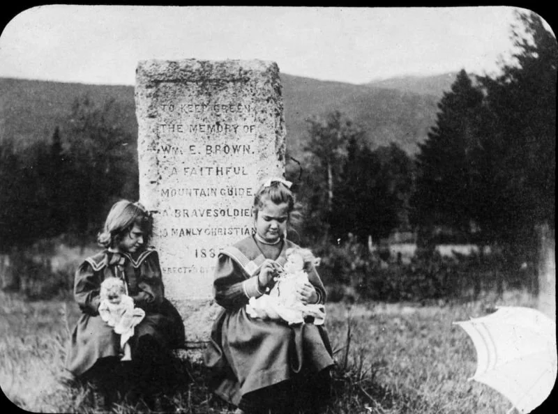 71 p 1900 Augusta Patton,Frances Whittlesey at William E Brown memorial.jpg