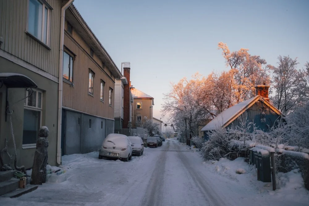 Valokuvia Mäkikadulta
