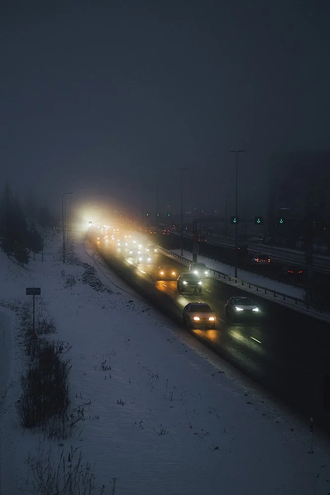 Autoja menossa dystopiaan